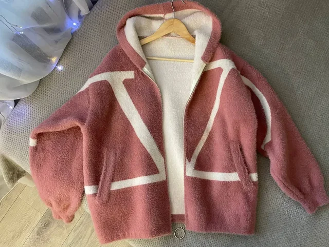 Куртка бомбер б/у в идеальном состоянии - Одежда в Кавалерово