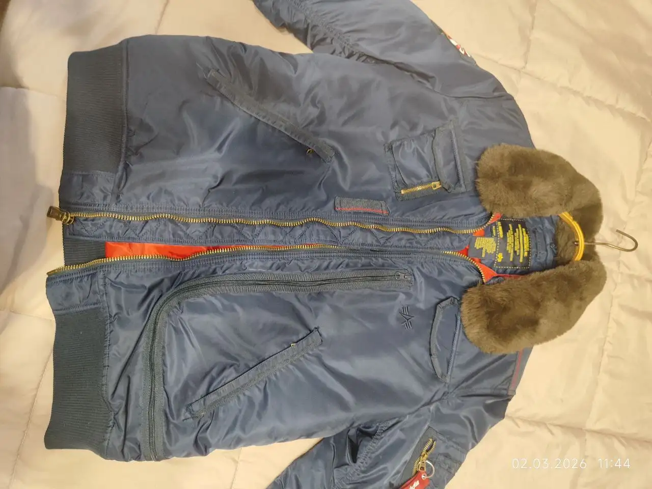 Продажа одежды размер XL в хорошем состоянии - Одежда в Владивосток