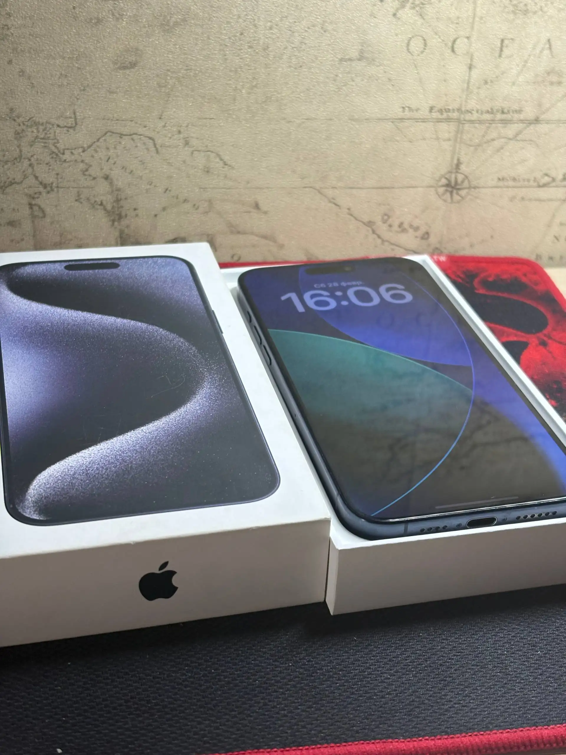 Продам iPhone 15 Pro Max - Смартфоны (Электроника) в Владивосток