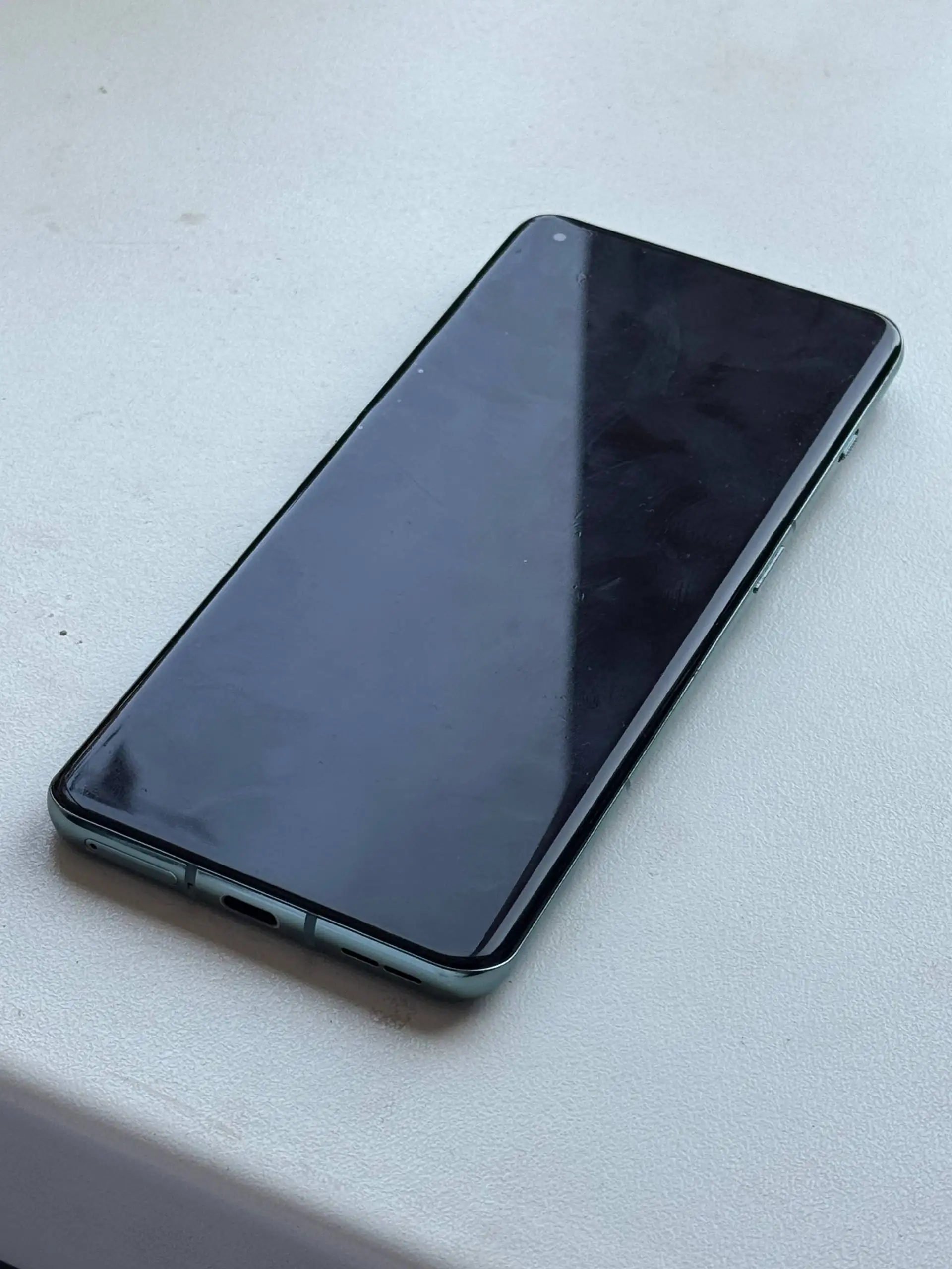 Продам OnePlus 10 Pro в отличном состоянии - Смартфоны (Электроника) в Владивосток