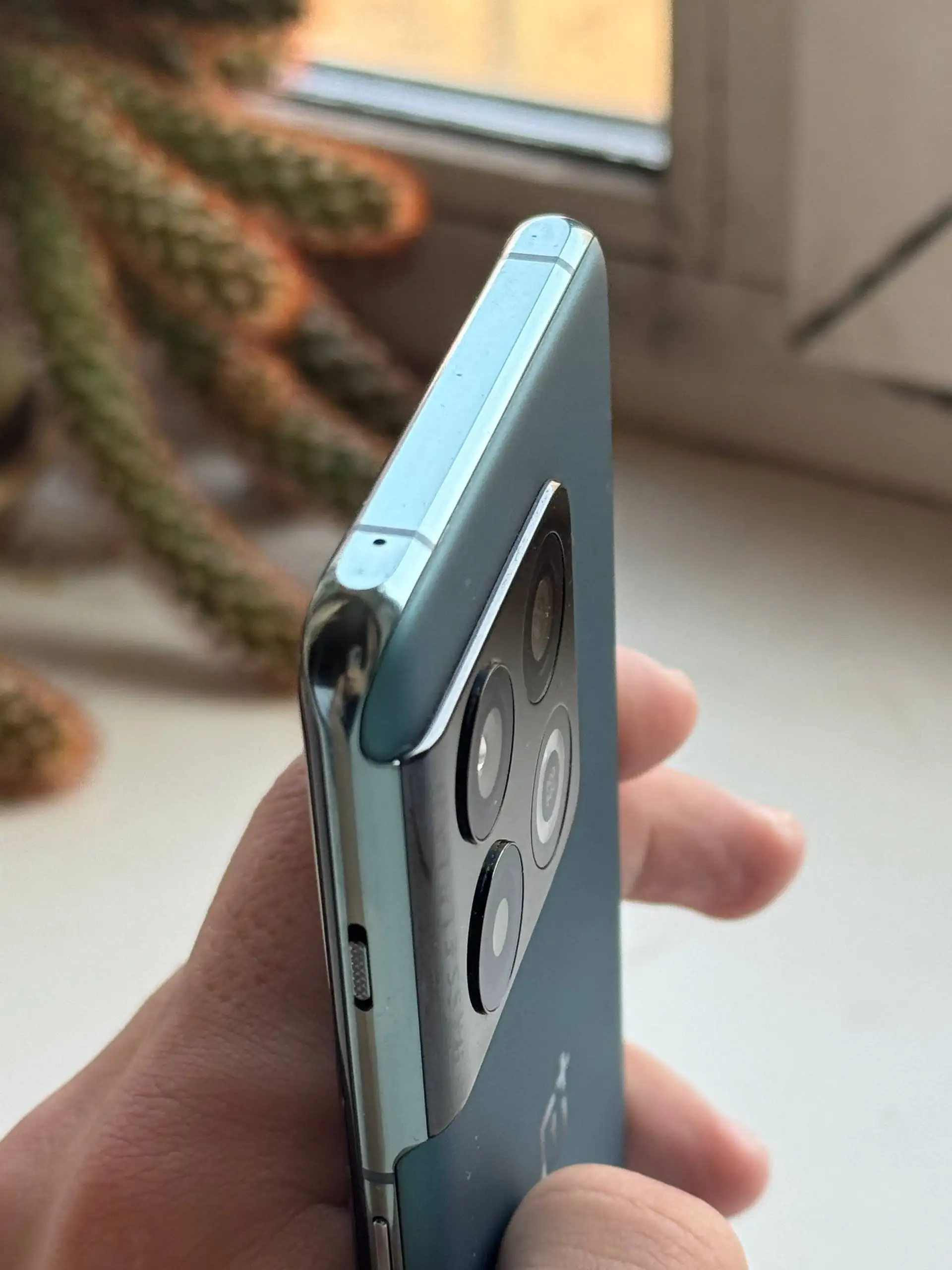 Продам OnePlus 10 Pro в отличном состоянии - Смартфоны (Электроника) в Владивосток