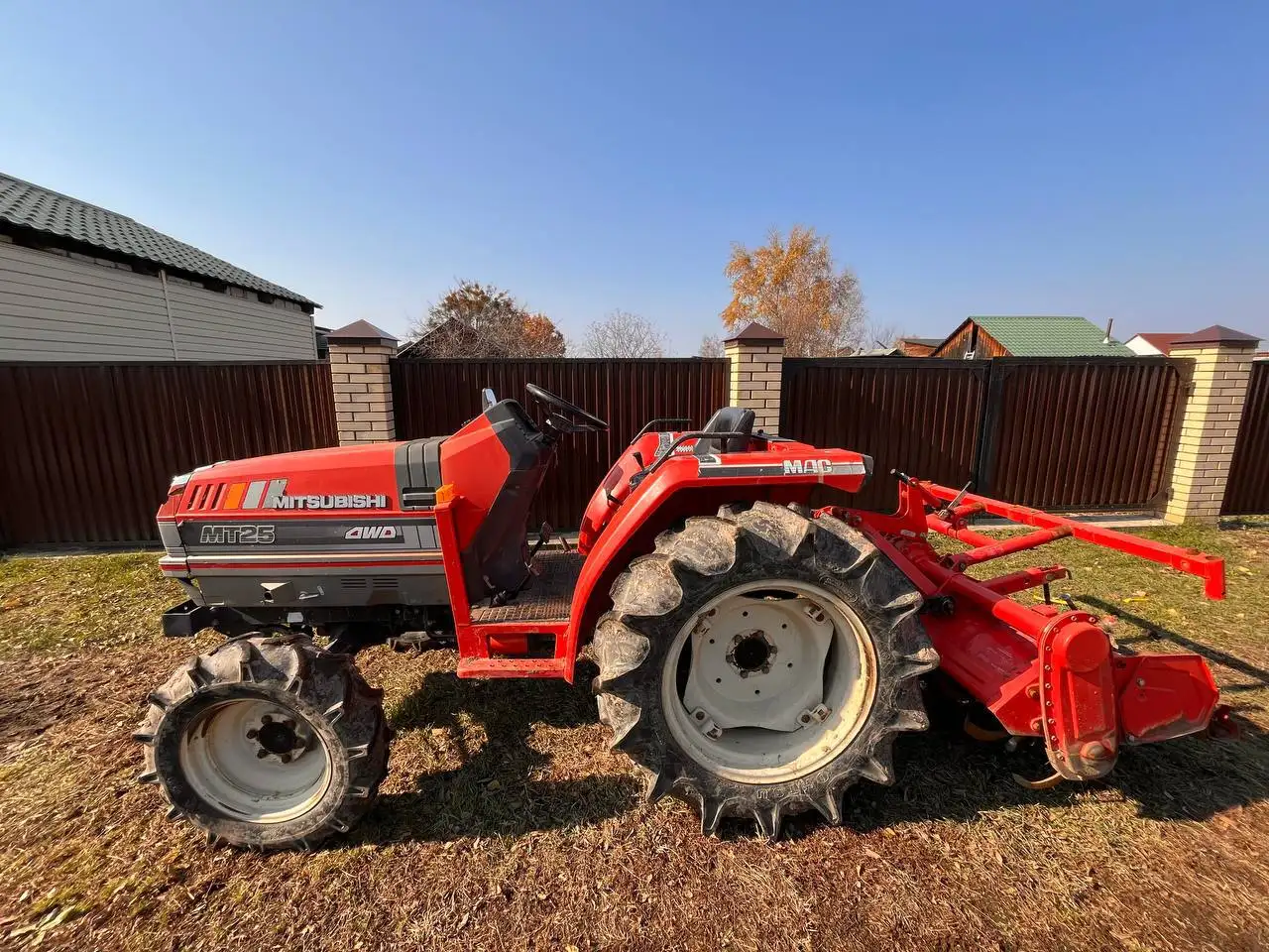 Продам мини-трактор Mitsubishi MT-25 25 л.с 2012 года - Барахолка в Владивосток