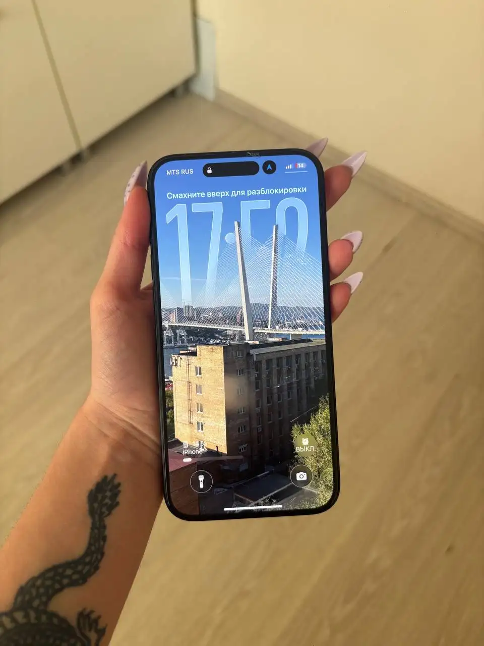 Продам iPhone 16 Plus 128 ГБ в идеальном состоянии - Смартфоны (Электроника) в Владивосток