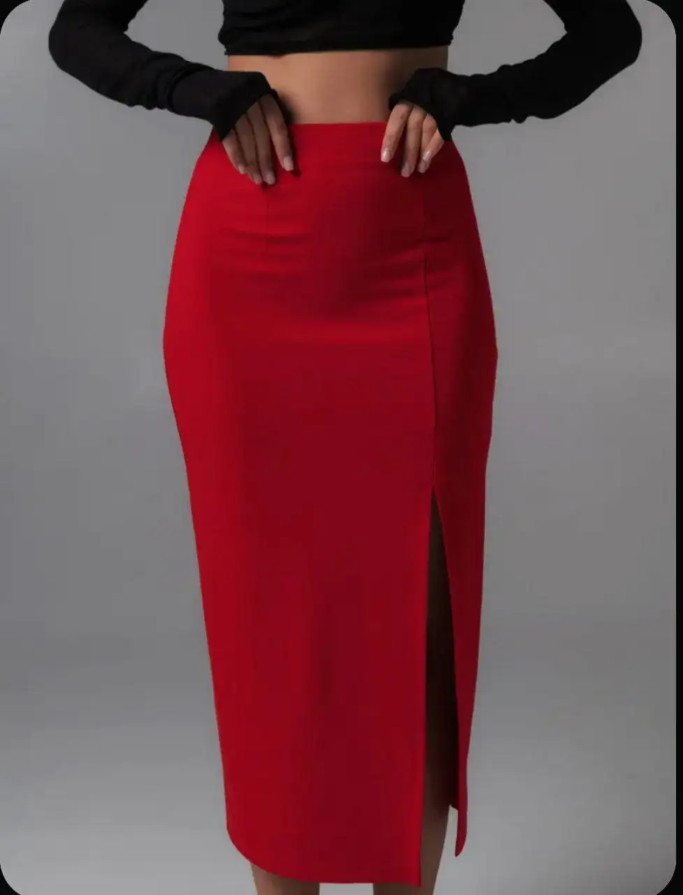 Продажа худи и красной юбки - Одежда в Владивосток