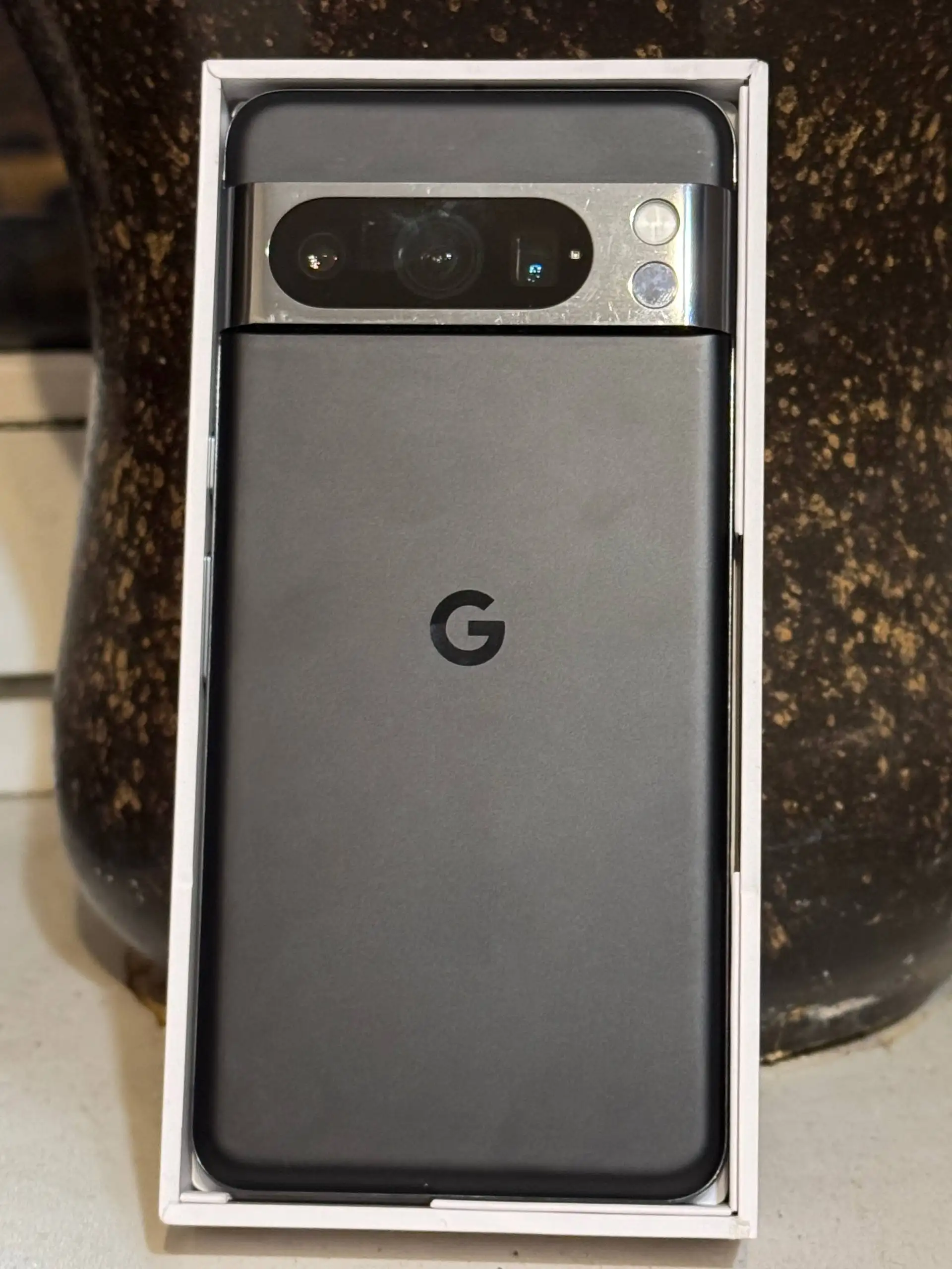 Продам Google Pixel 8 Pro 128GB - Смартфоны (Электроника) в Владивосток