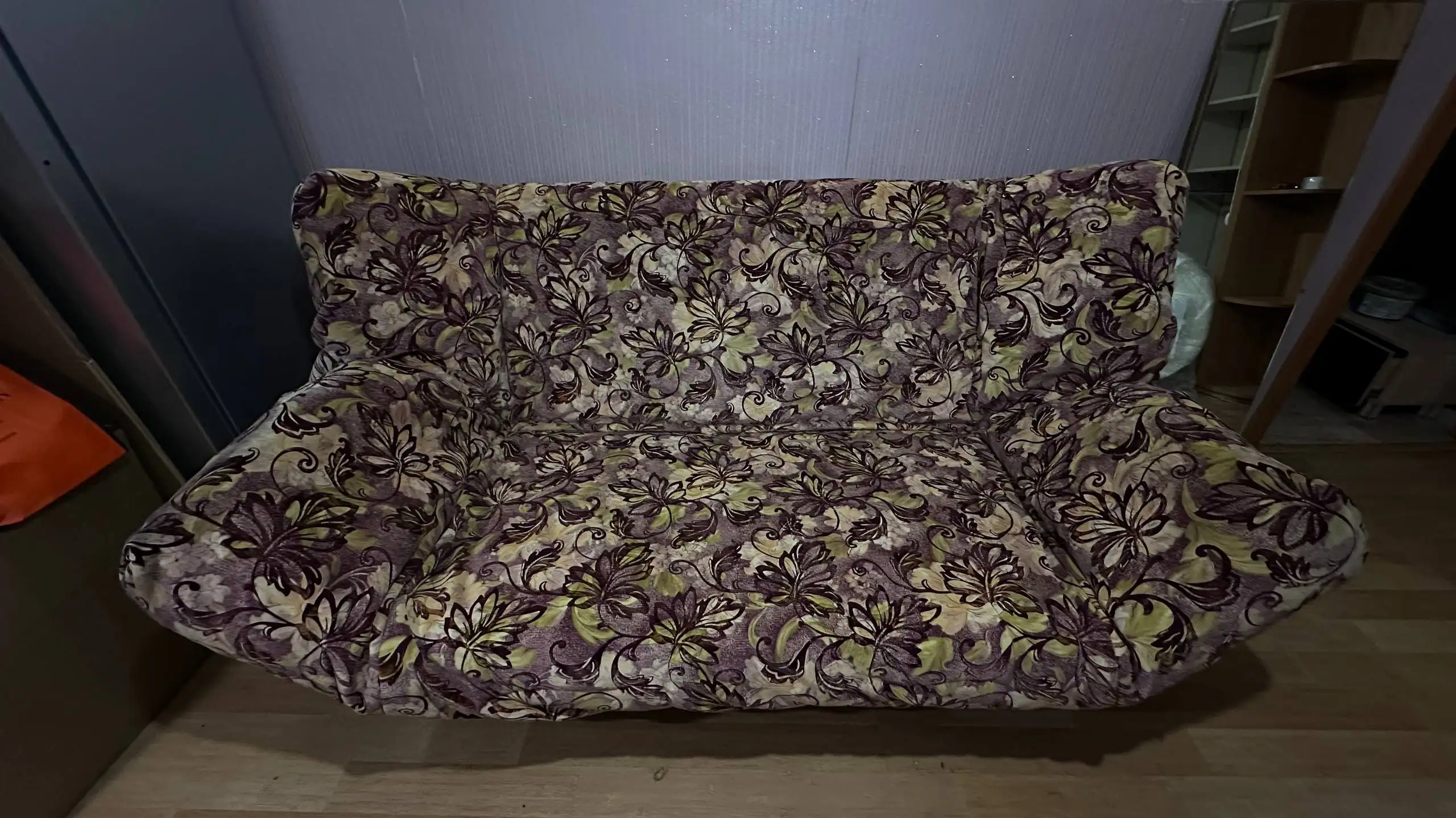 Продам диван - Мебель (Барахолка) в Владивосток