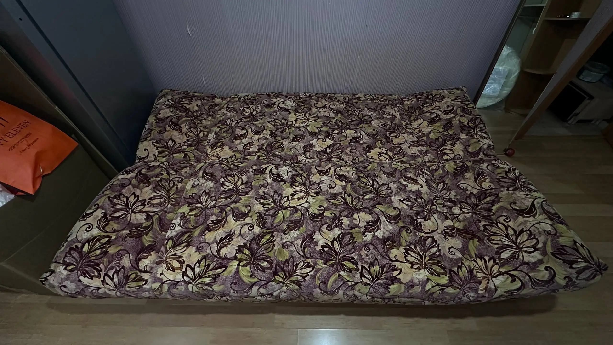 Продам диван - Мебель (Барахолка) в Владивосток