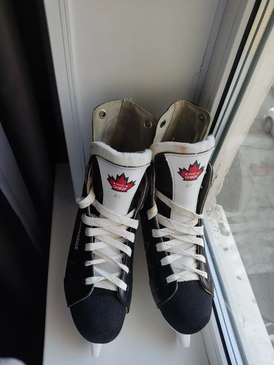 Хоккейные коньки мужские, размер 42-42.5 - Спортивный инвентарь (Хобби и отдых) в Владивосток