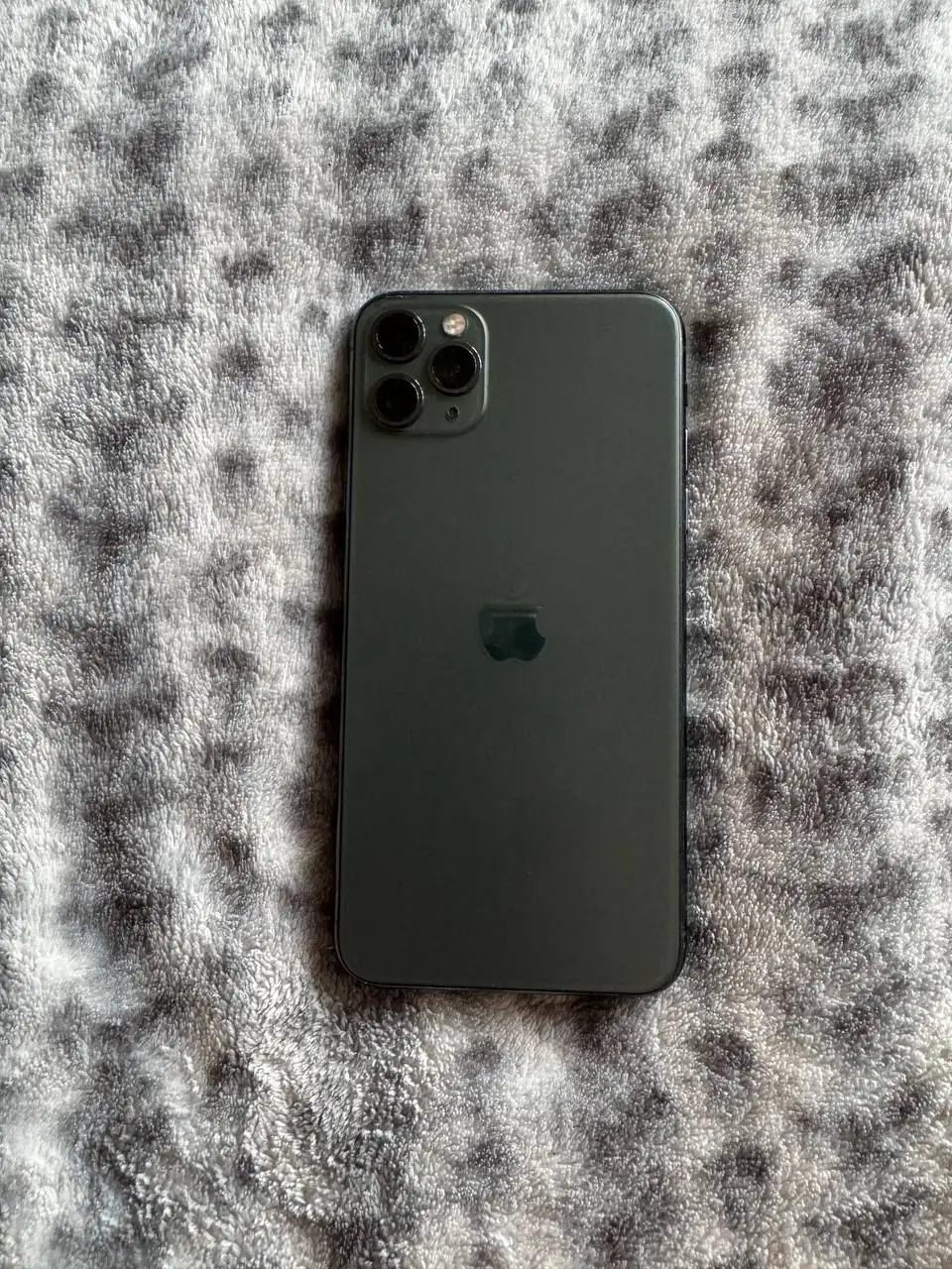 Продам iPhone 11 Pro Max 64 ГБ - Смартфоны (Электроника) в Владивосток