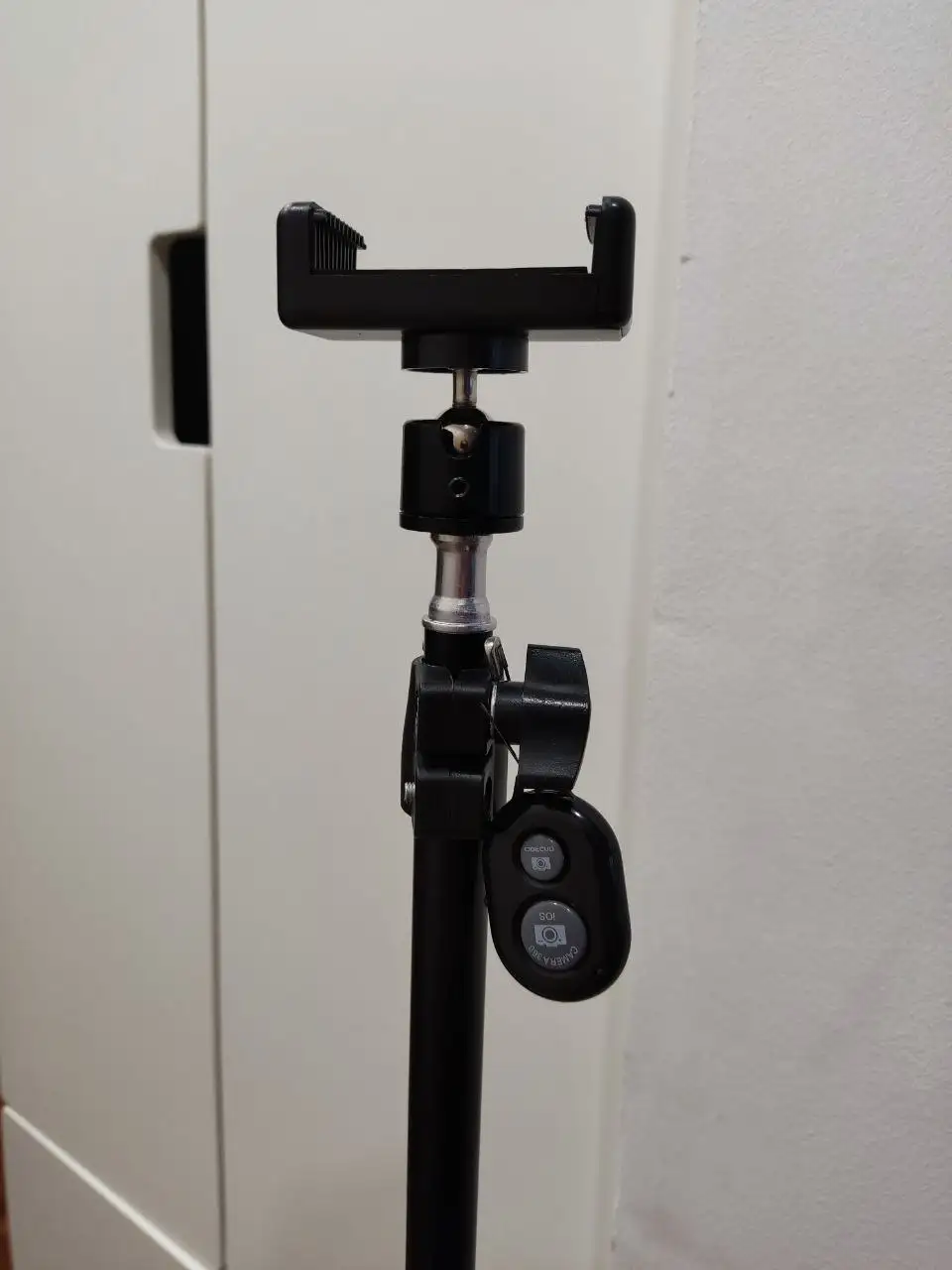 Штатив Raylab Basic 190 для телефона с держателем и пультом - Фото- и видеотехника (Барахолка) в Владивосток