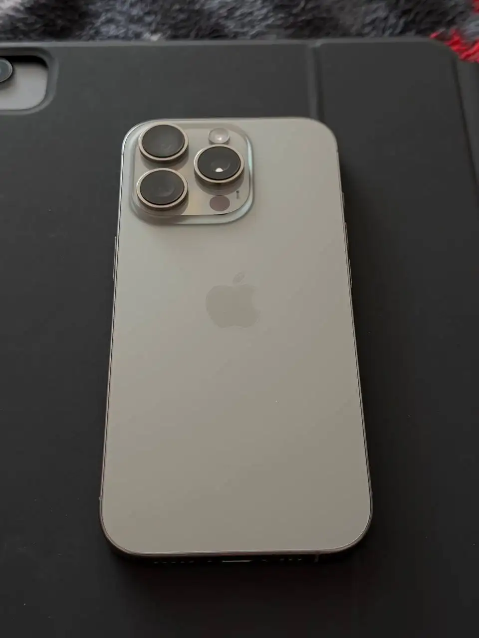 Продажа iPhone 16 Pro 256 ГБ в идеальном состоянии - Смартфоны (Электроника) в Владивосток