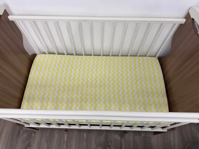 Продам детскую кроватку с матрасом - Товары для детей в Владивосток