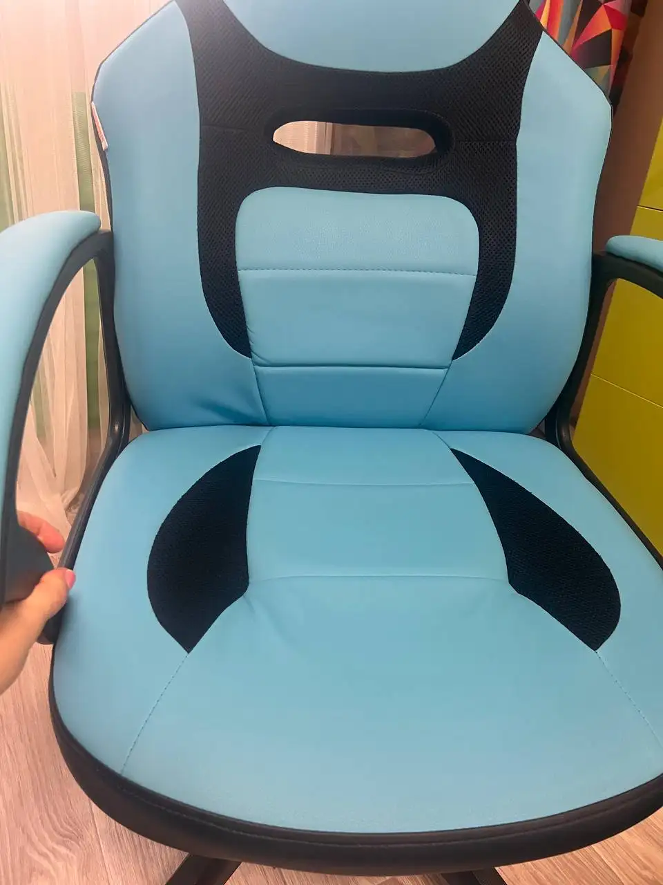 Продам стул с неработающим подъемным механизмом - Барахолка в Владивосток