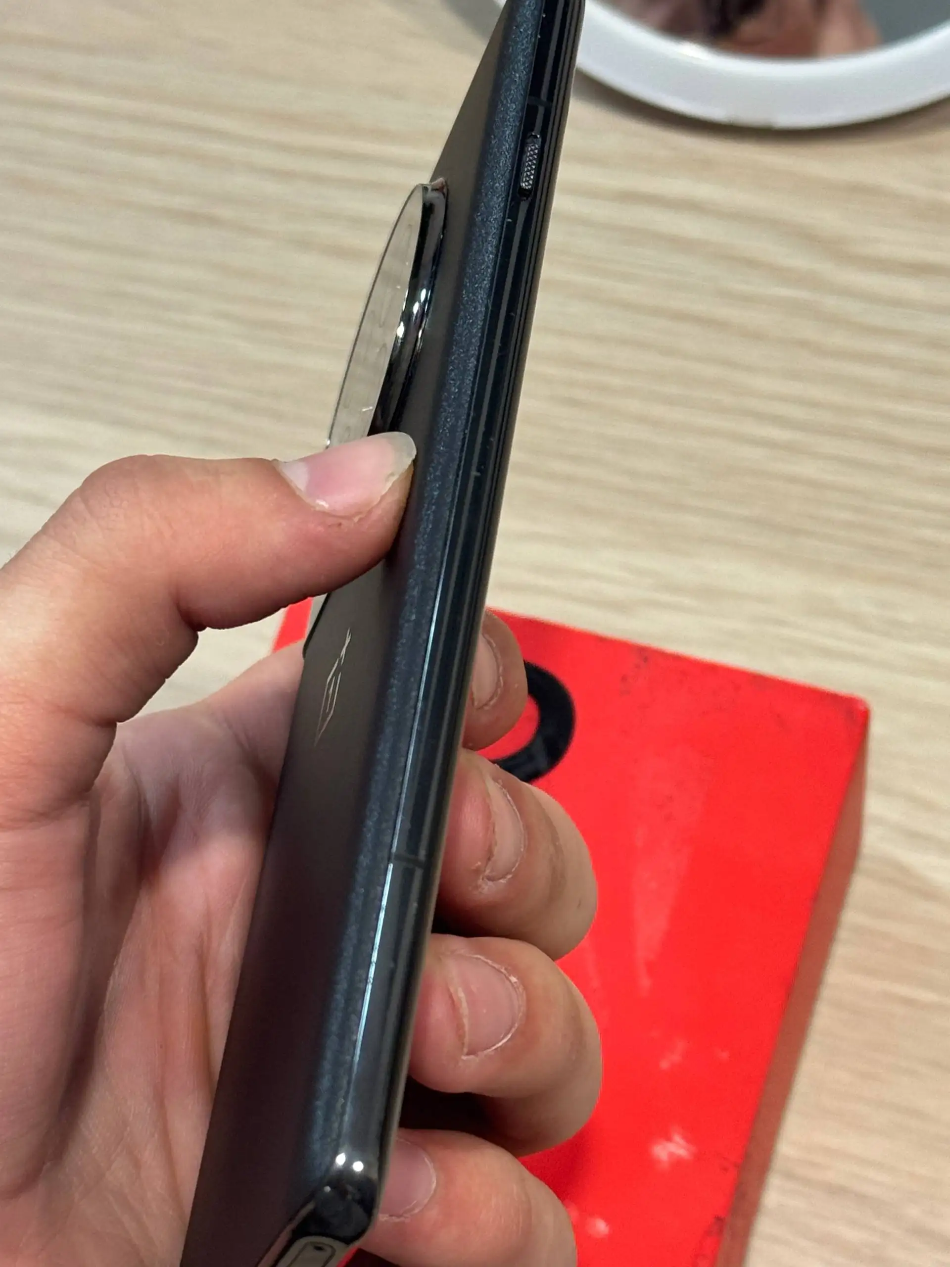 Смартфон One Plus 12 256GB в хорошем состоянии - Смартфоны (Электроника) в Владивосток