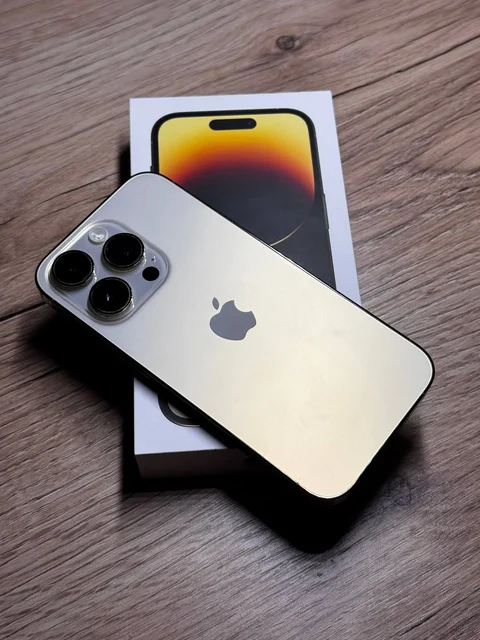 Продам iPhone 14 Pro 256GB в идеальном состоянии - Игровые аксессуары в Владивосток