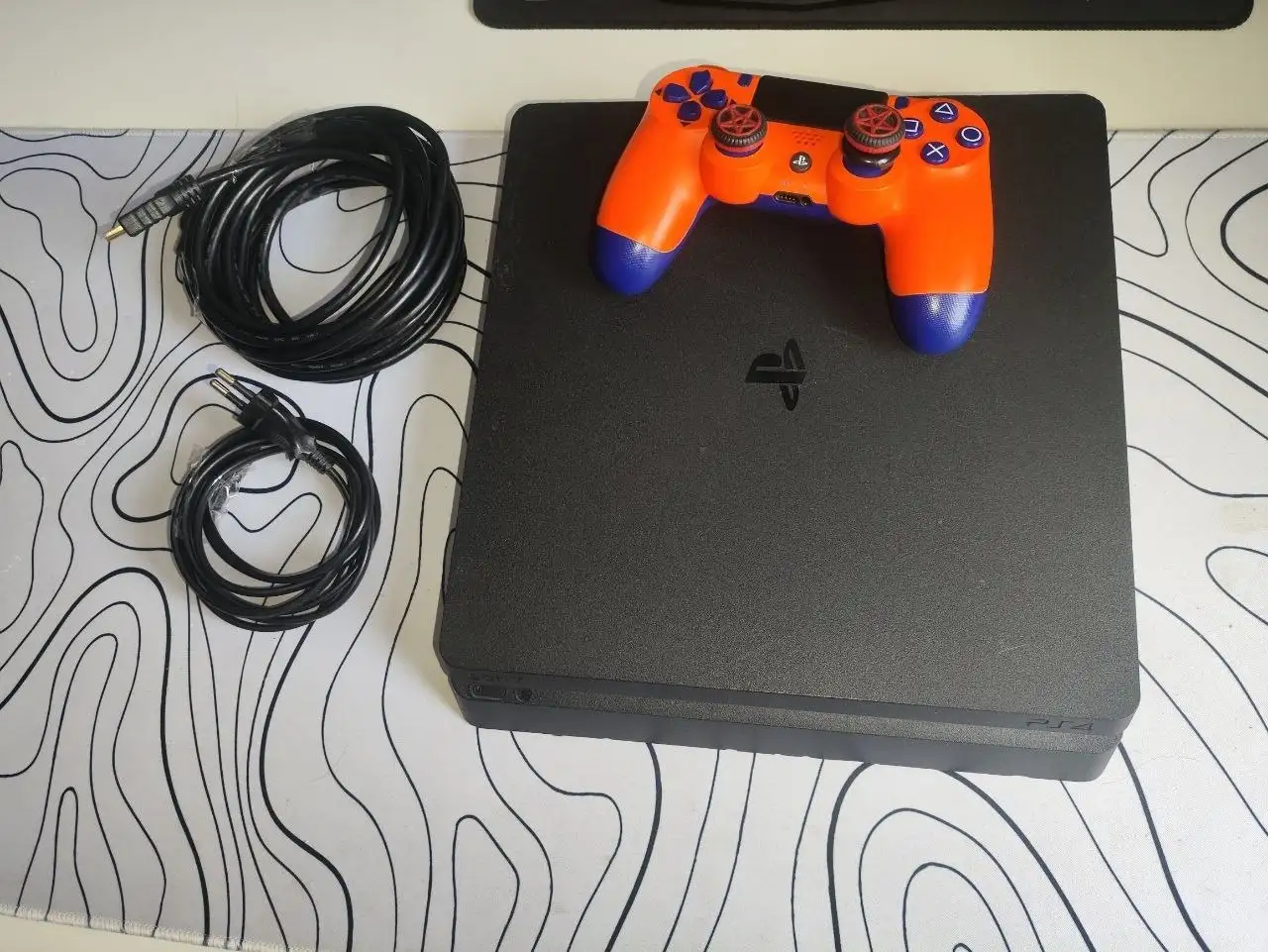 Продам PS4 Slim с ПО 13.02 в Приморье - Игровые консоли (Электроника) в Дальнегорск