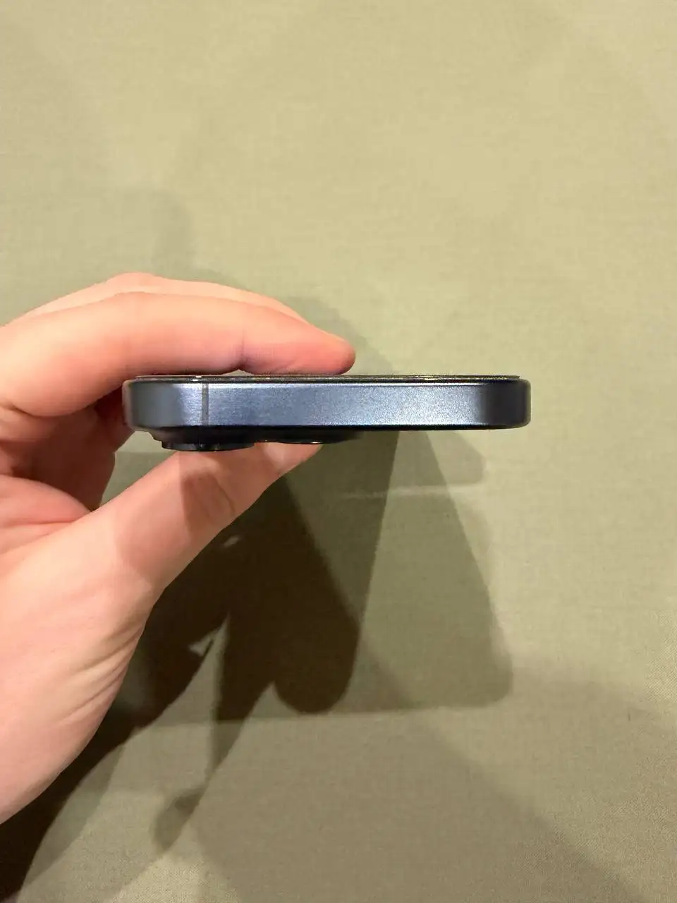 Продам Apple iPhone 15 Pro 256GB Blue Titanium - Смартфоны (Электроника) в Владивосток
