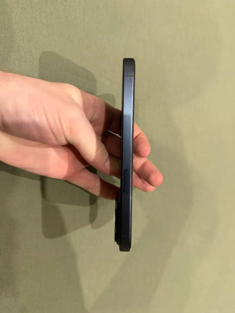 Продам Apple iPhone 15 Pro 256GB Blue Titanium - Смартфоны (Электроника) в Владивосток