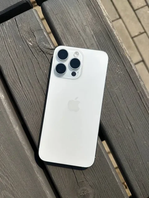 iPhone 15 Pro Max 256GB White - Карты памяти в Владивосток