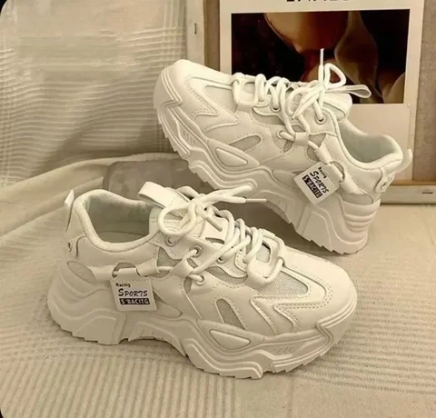 Продам женские кроссовки 38 размера - Военная одежда в Владивосток