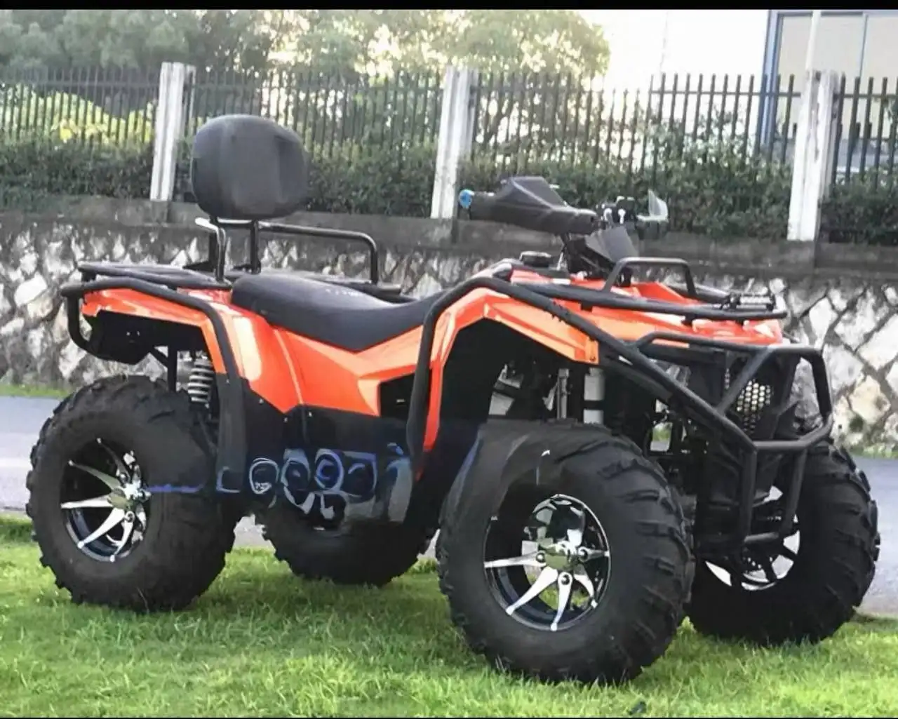 Квадроцикл полный привод 400сс - Барахолка в Владивосток