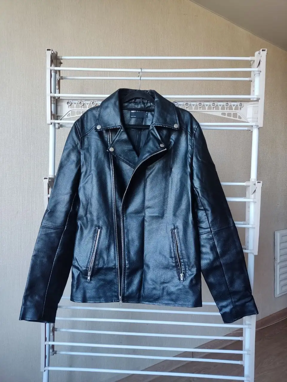 Кожаная мужская куртка ASOS размер М - Верхняя одежда (Одежда) в Владивосток