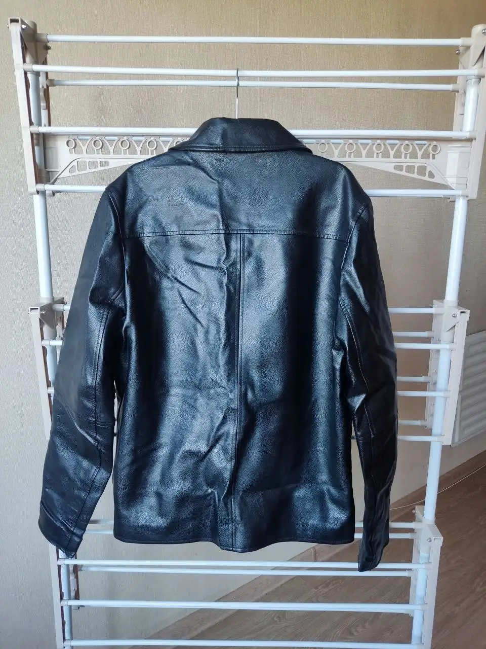 Кожаная мужская куртка ASOS размер М - Верхняя одежда (Одежда) в Владивосток