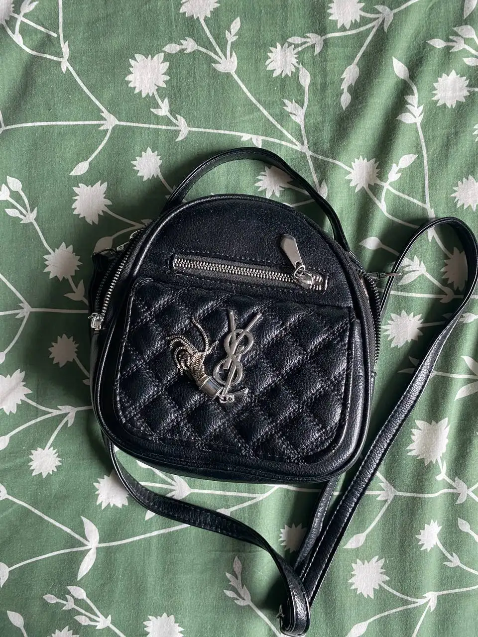 Продам сумочки - Сумки и аксессуары (Барахолка) в Владивосток