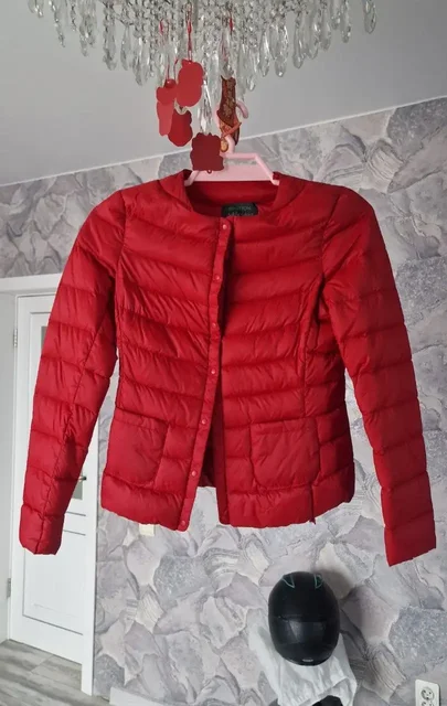 Продам куртку Benetton - Купальники в Владивосток