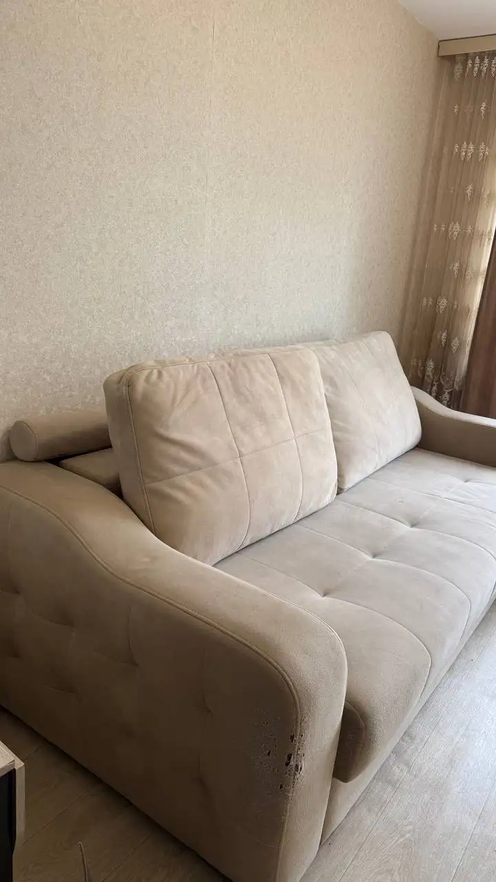 Продам диван и журнальный столик - Мебель (Барахолка) в Владивосток