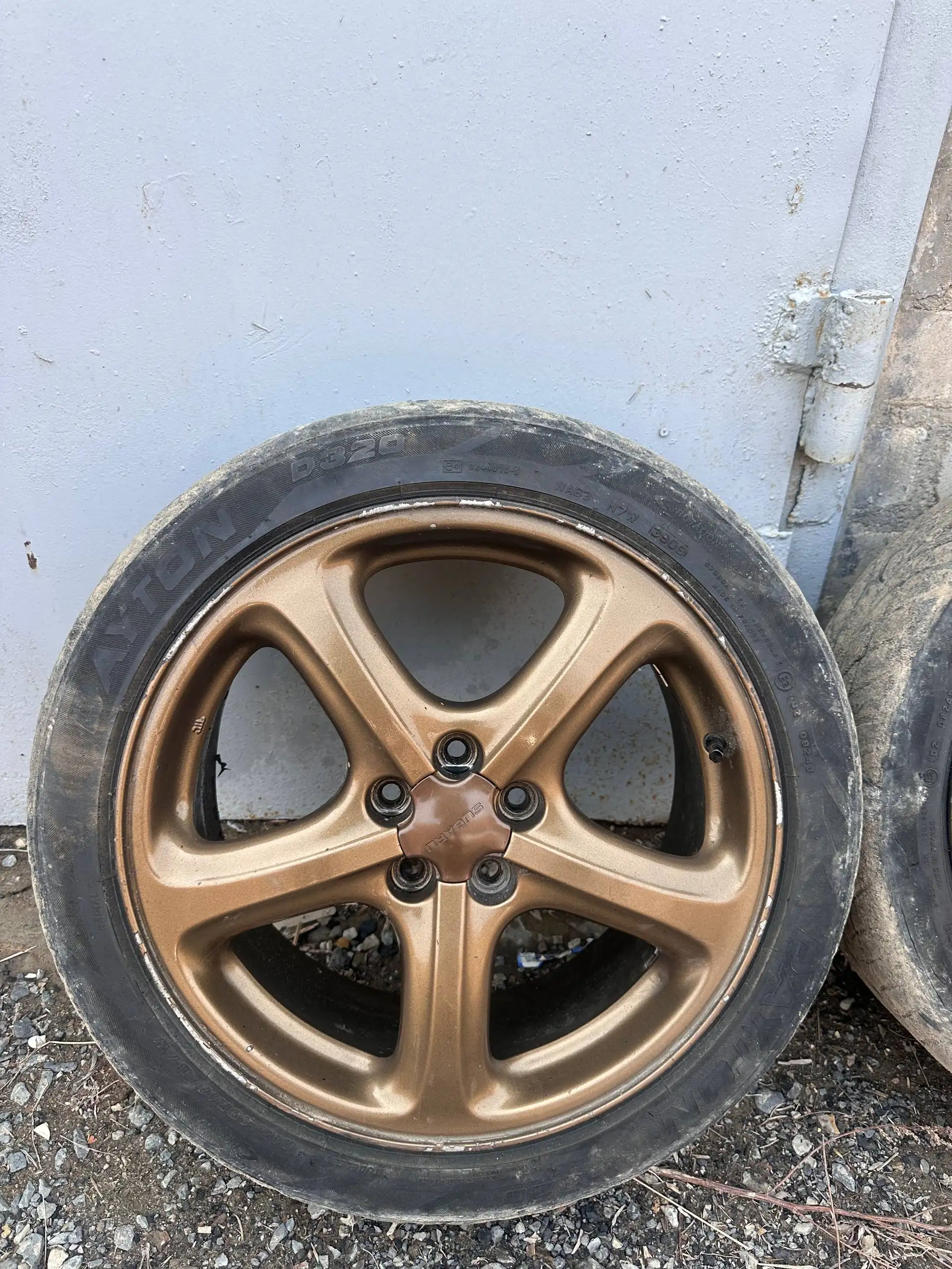 Продам диски с резиной лето - Диски и шины (Запчасти) в Владивосток