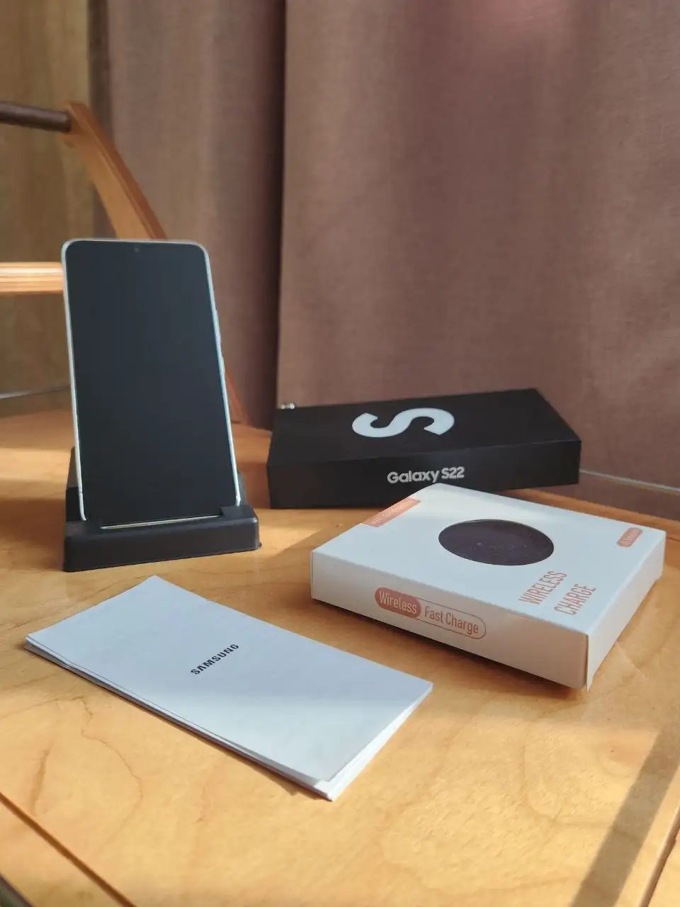 Продам Samsung Galaxy S22 новый на 256гб - Смартфоны (Электроника) в Владивосток