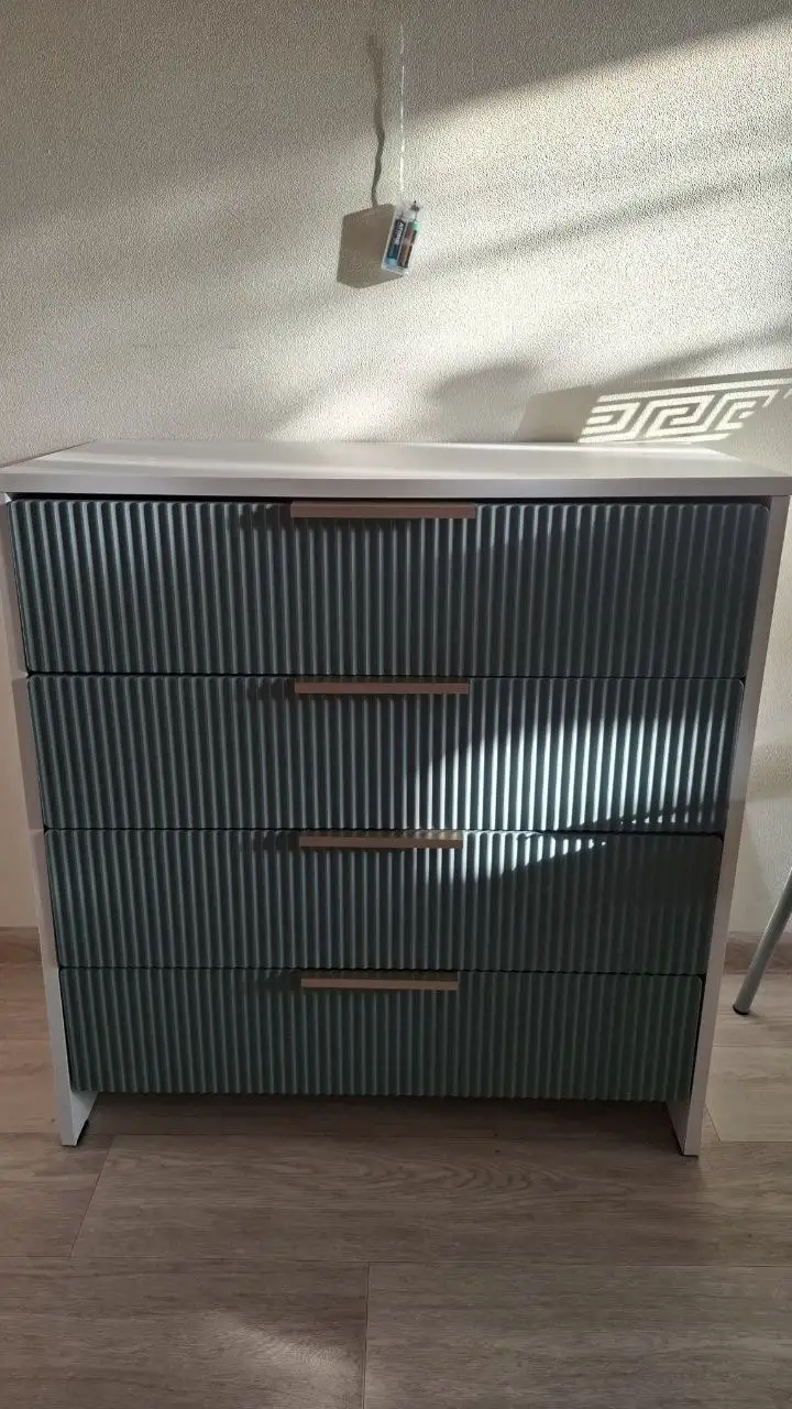 Продажа детских товаров: стульчик, кроватка, тумба - Детская мебель (Товары для детей) в Владивосток