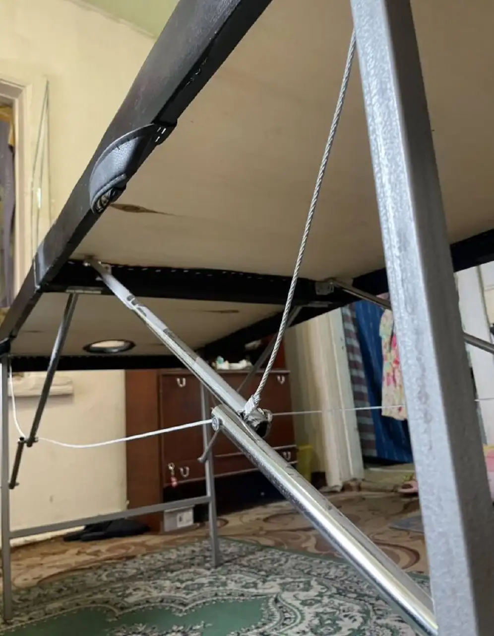 Стол массажный складной с вырезом - Услуги в Владивосток