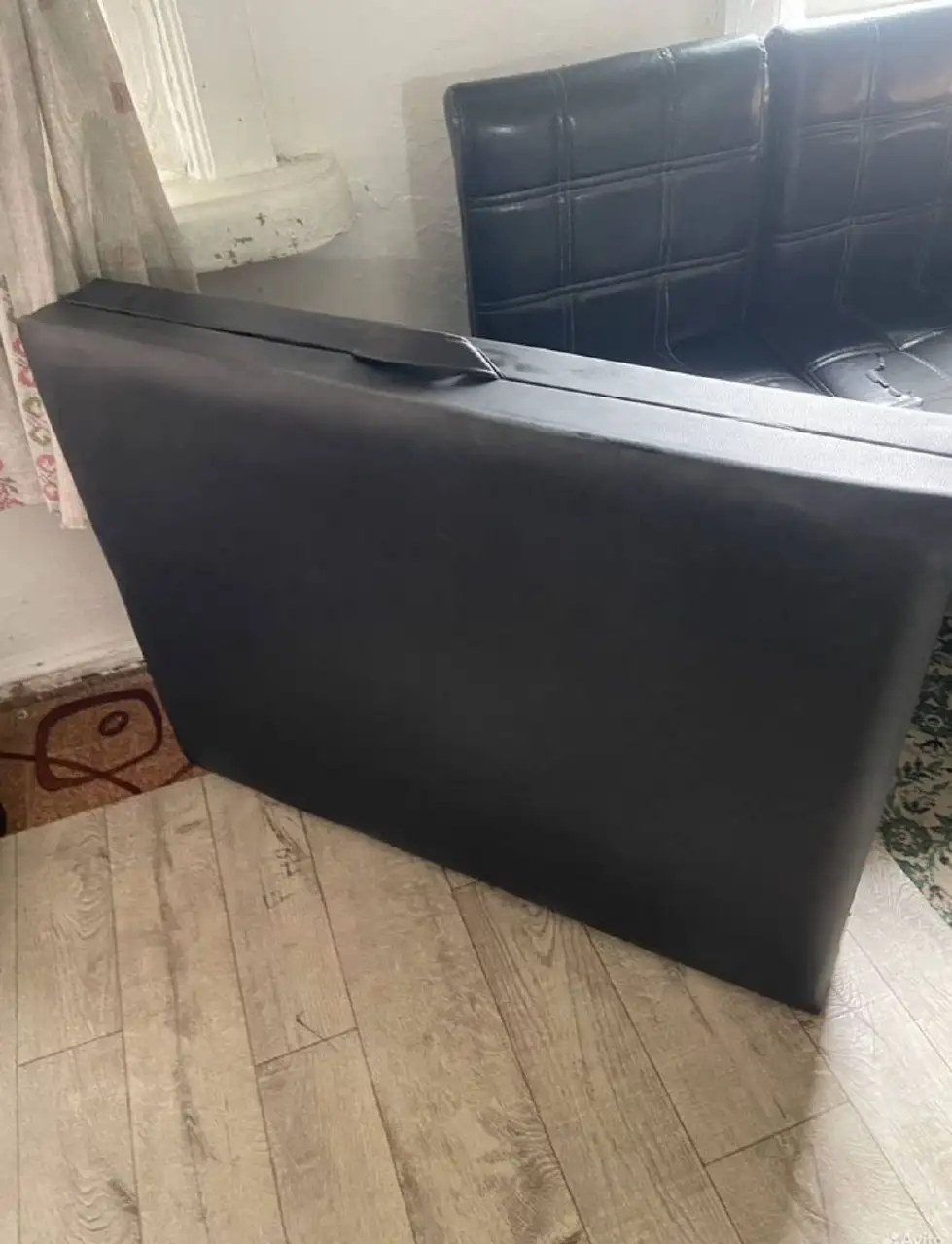 Стол массажный складной с вырезом - Услуги в Владивосток