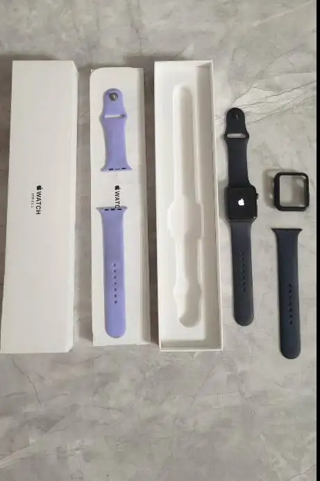 Б/у товары (Наушники, Apple Watch, Хомяк, Кресло, Камера, Компрессор) - Барахолка в Владивосток