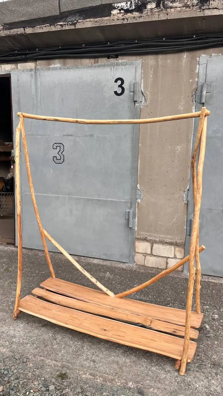 Стойка из дерева - Барахолка в Владивосток