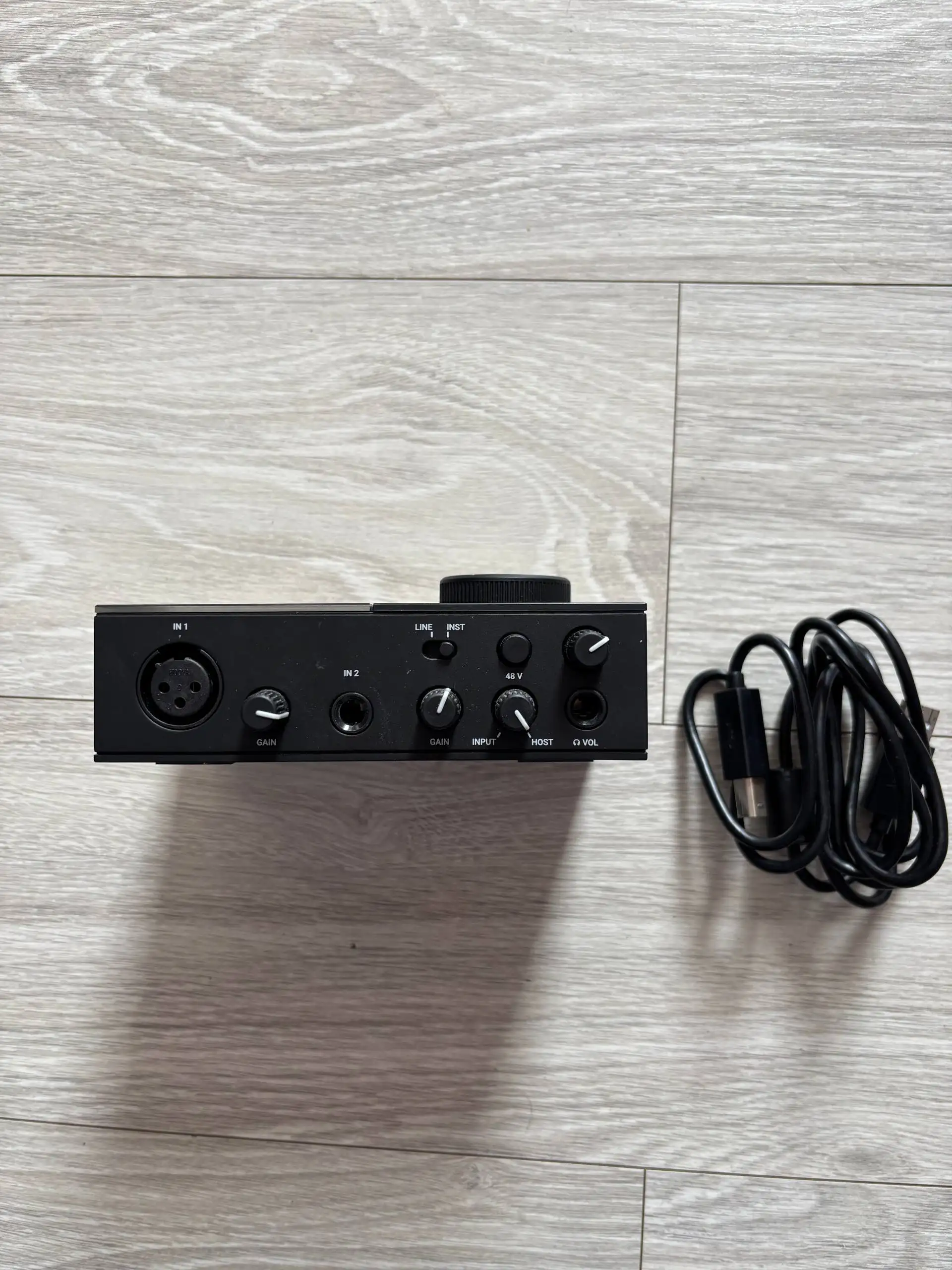 Звуковая карта Komplete Audio 1 - Звуковое оборудование (Электроника) в Владивосток