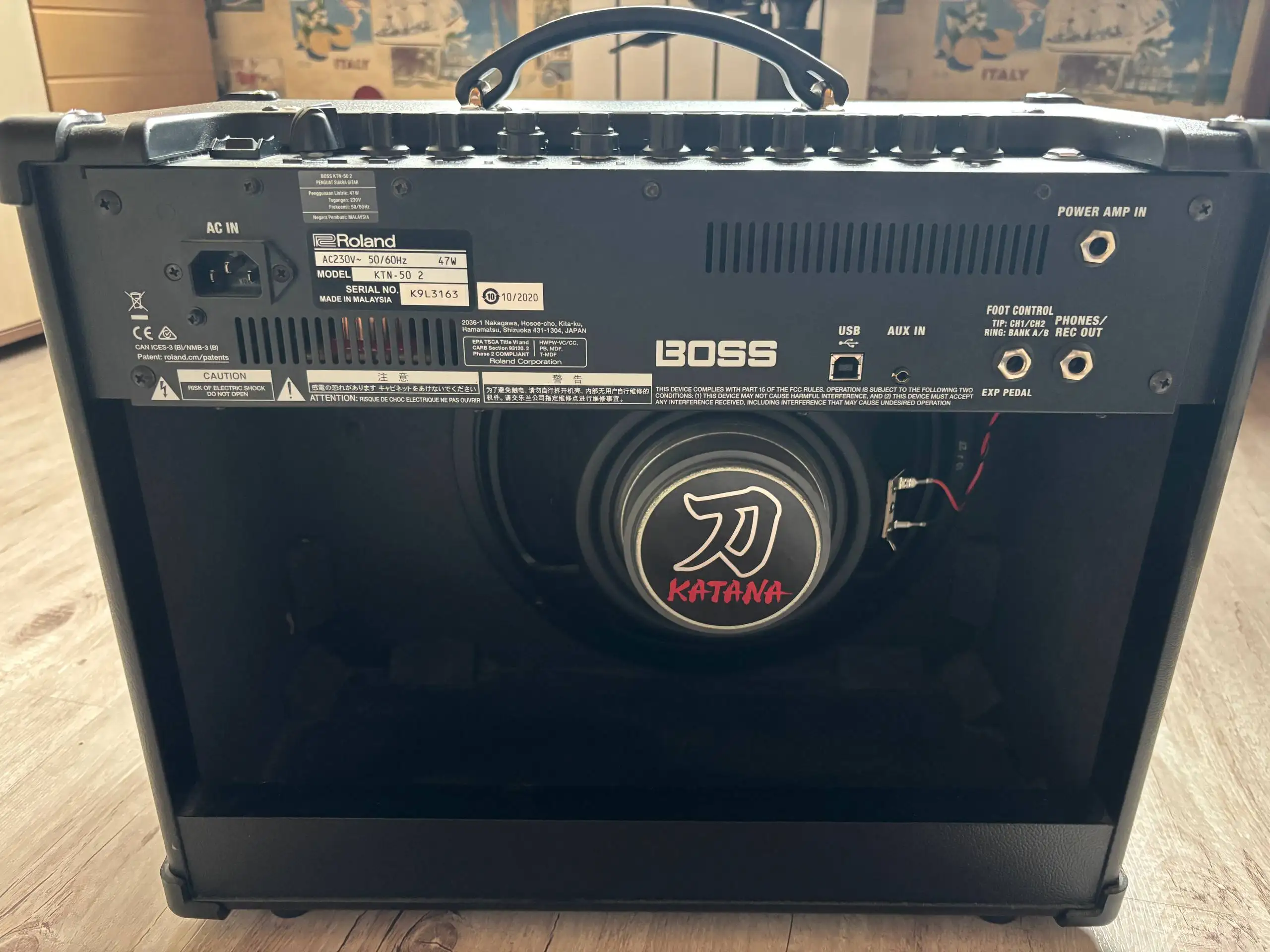 Продам комбоусилитель Boss Katana 50 mk2 - Музыкальные инструменты (Хобби и отдых) в Владивосток