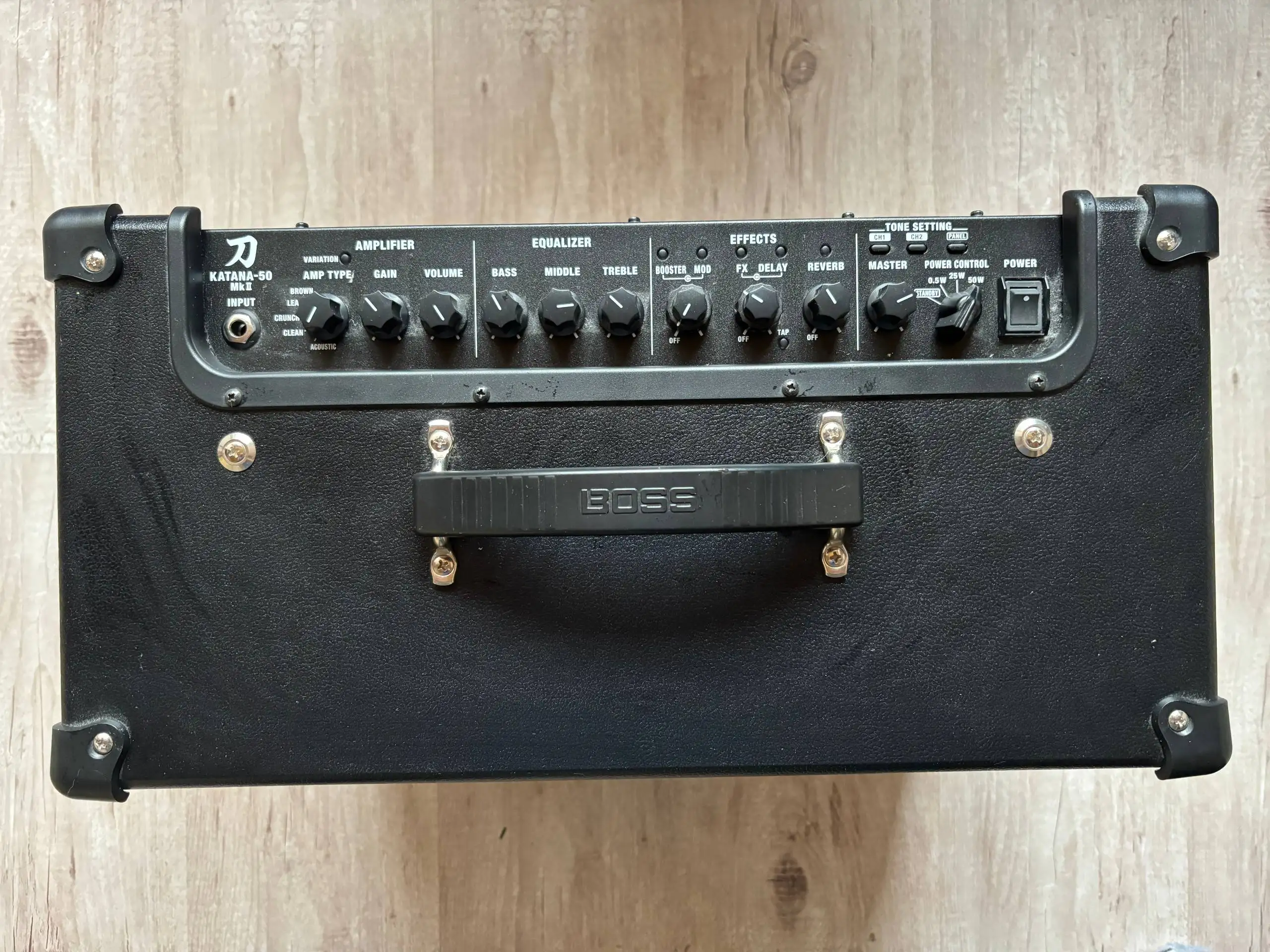 Продам комбоусилитель Boss Katana 50 mk2 - Музыкальные инструменты (Хобби и отдых) в Владивосток