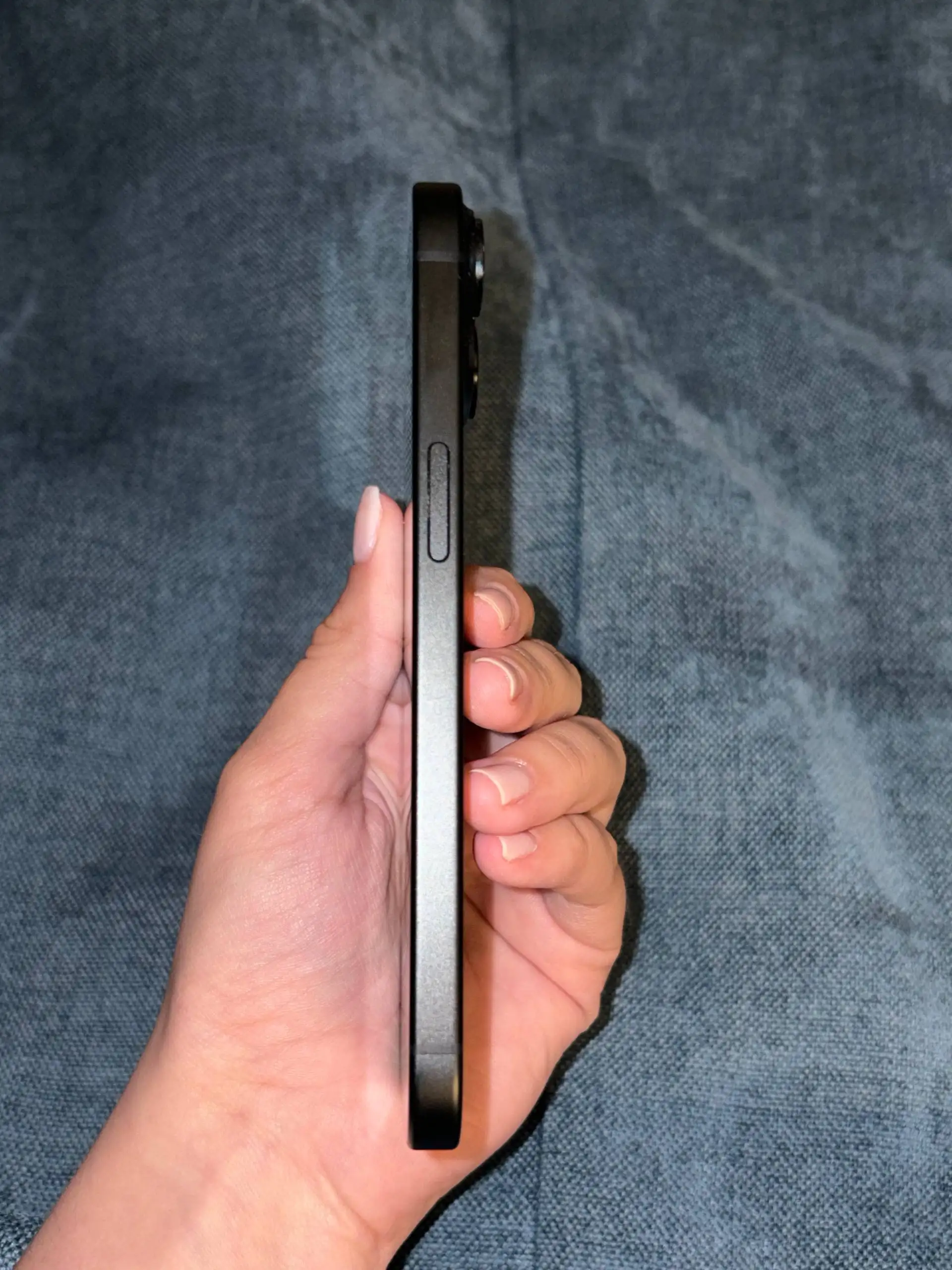 Продаю iPhone 15 128GB черный - Мобильные телефоны и аксессуары (Электроника) в Владивосток