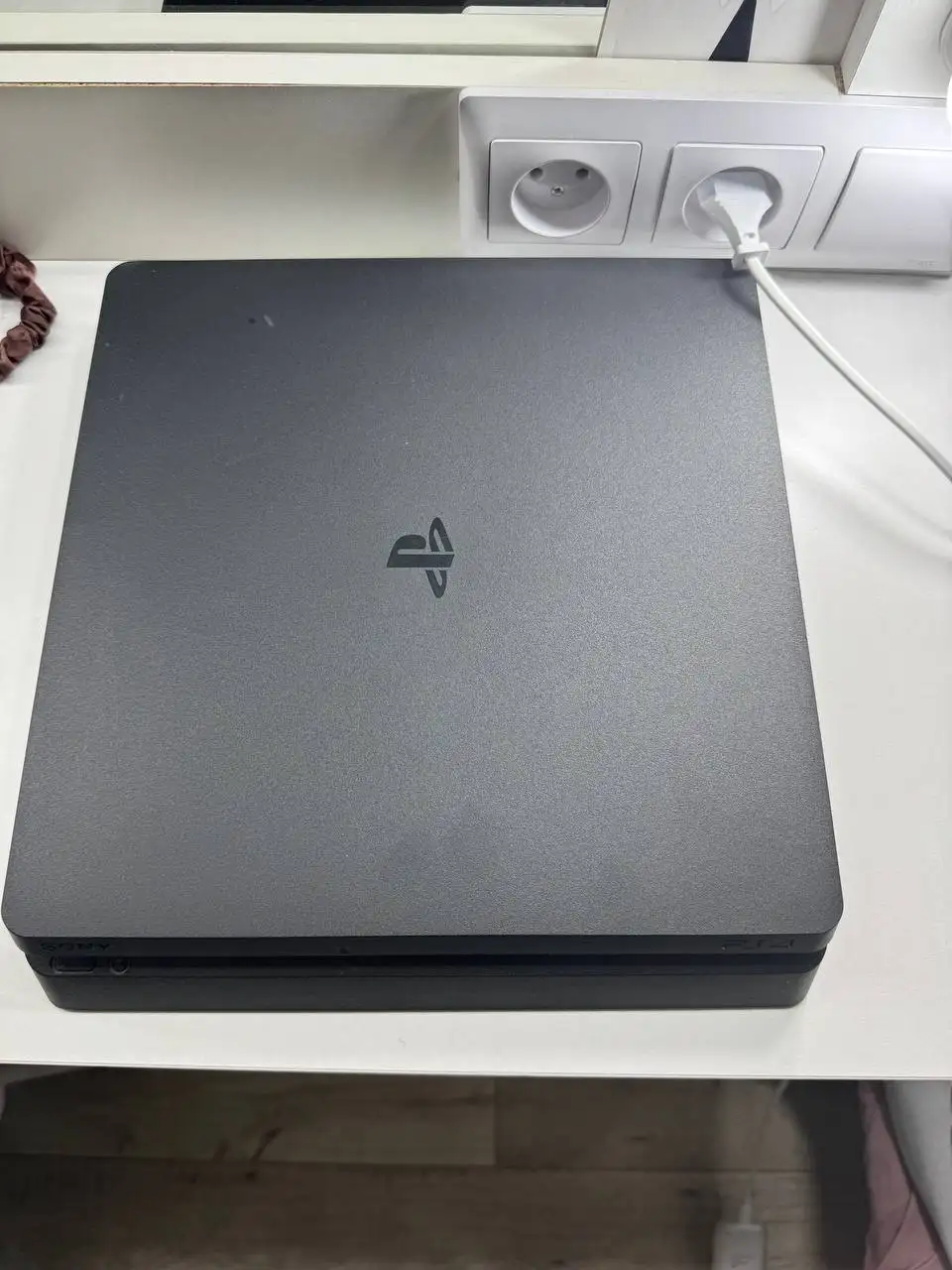 Sony PlayStation 4 Slim - Игровые приставки (Электроника) в Владивосток