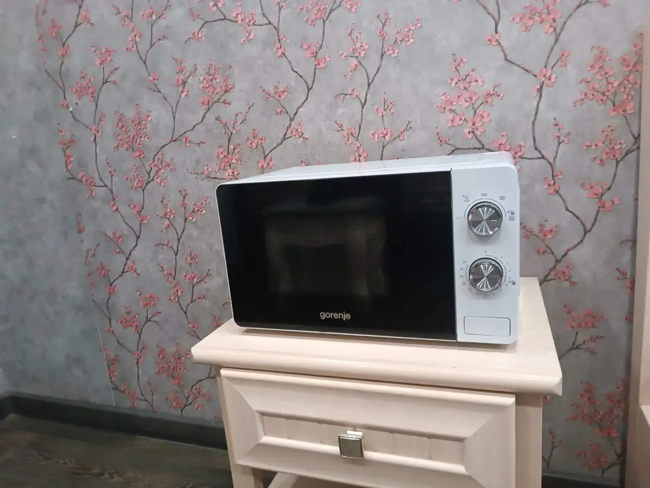 Микроволновка Gorenje - Микроволновые печи (Электроника) в Владивосток