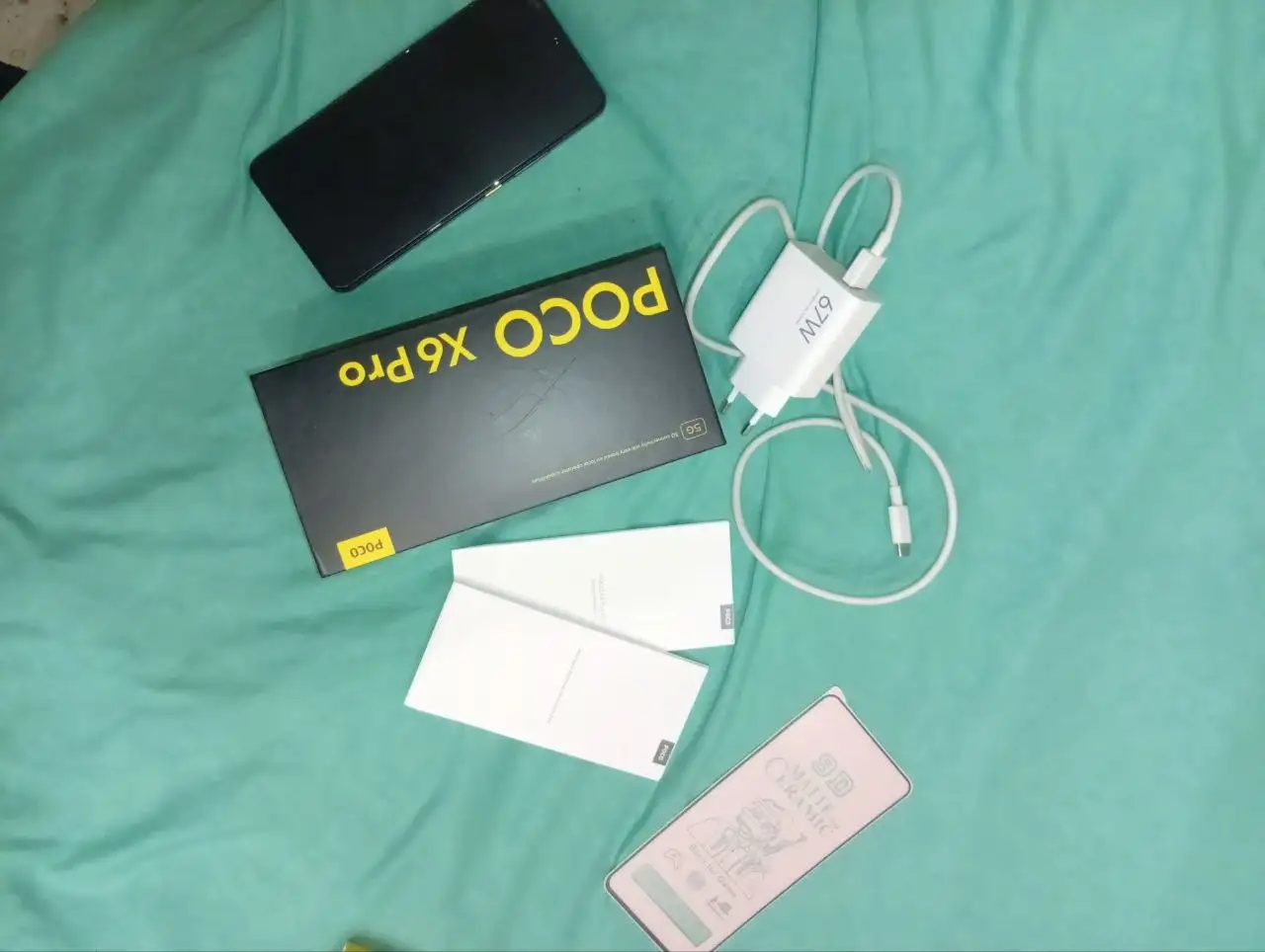Продам Poco X6 Pro 5G 12/256 - Мобильные телефоны (Электроника) в Владивосток