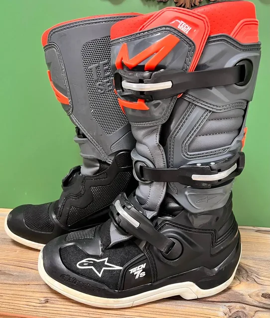 Детские кроссовые мотоботы Alpinestars Tech 7s 38 размера - частное объявление в Владивосток