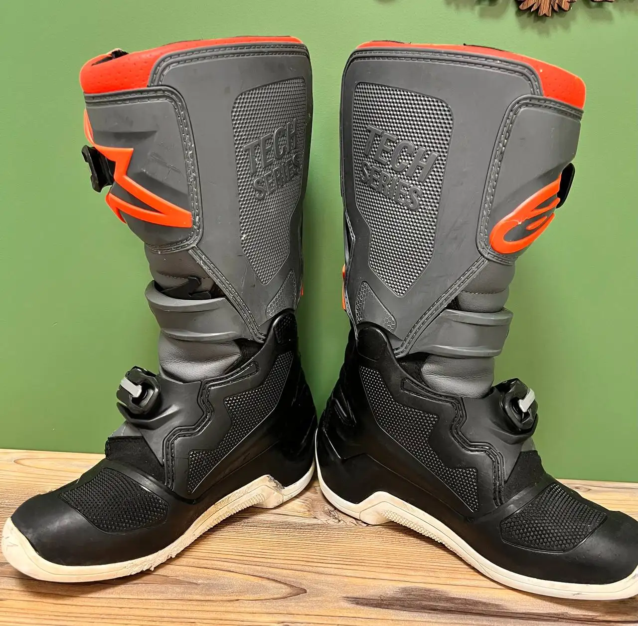 Детские кроссовые мотоботы Alpinestars Tech 7s 38 размера - Спорт (Хобби и отдых) в Владивосток