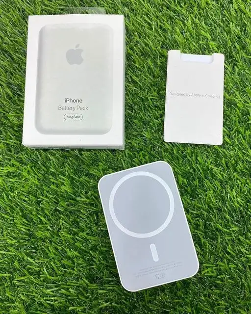 Зарядки, провода и повербанки для iPhone - Аксессуары для мобильных телефонов (Электроника) в Владивосток
