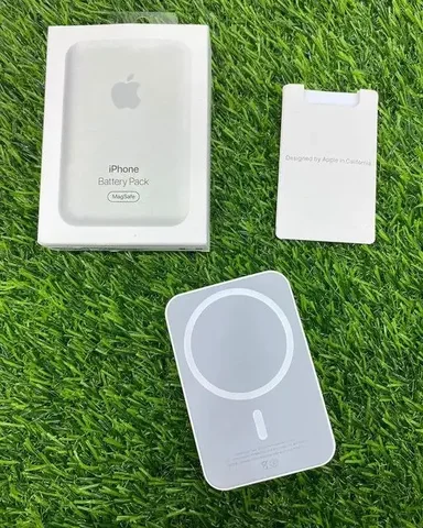 Зарядки, провода и повербанки для iPhone - Смартфоны и мобильные телефоны в Владивосток