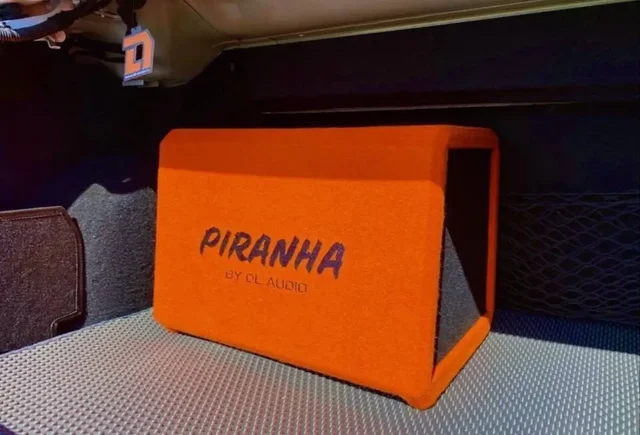 Сабвуфер DL Audio Piranha 12A V.2 Orange активный - Обмен в Владивосток
