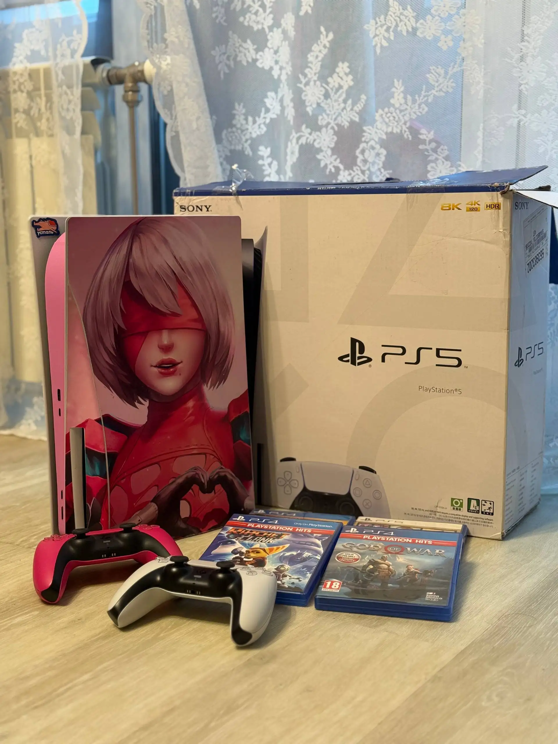 PS5 на 825 Гб с дисководом и аксессуарами - Игры и приставки (Электроника) в Владивосток
